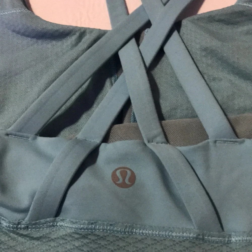 lululemon athletica good light blue
